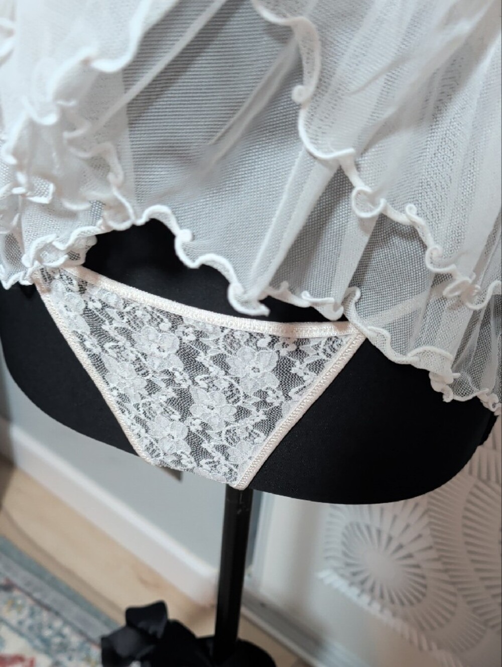 Lace Ruffled Chemise Slip - Picture 5 of 6